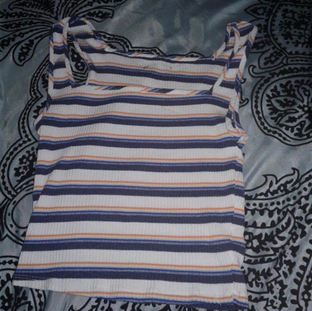 Crop top shirt
